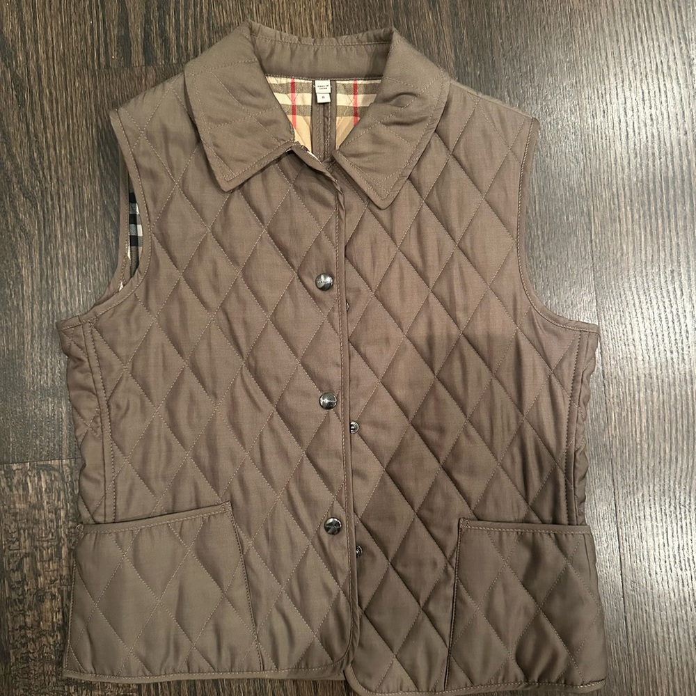 Burberry vest NWOT